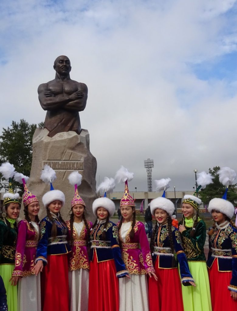 Памятник Хаджимукану